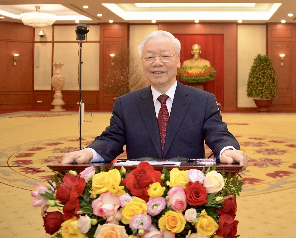 Top Vietnamese leader extends lunar New Year greetings to people